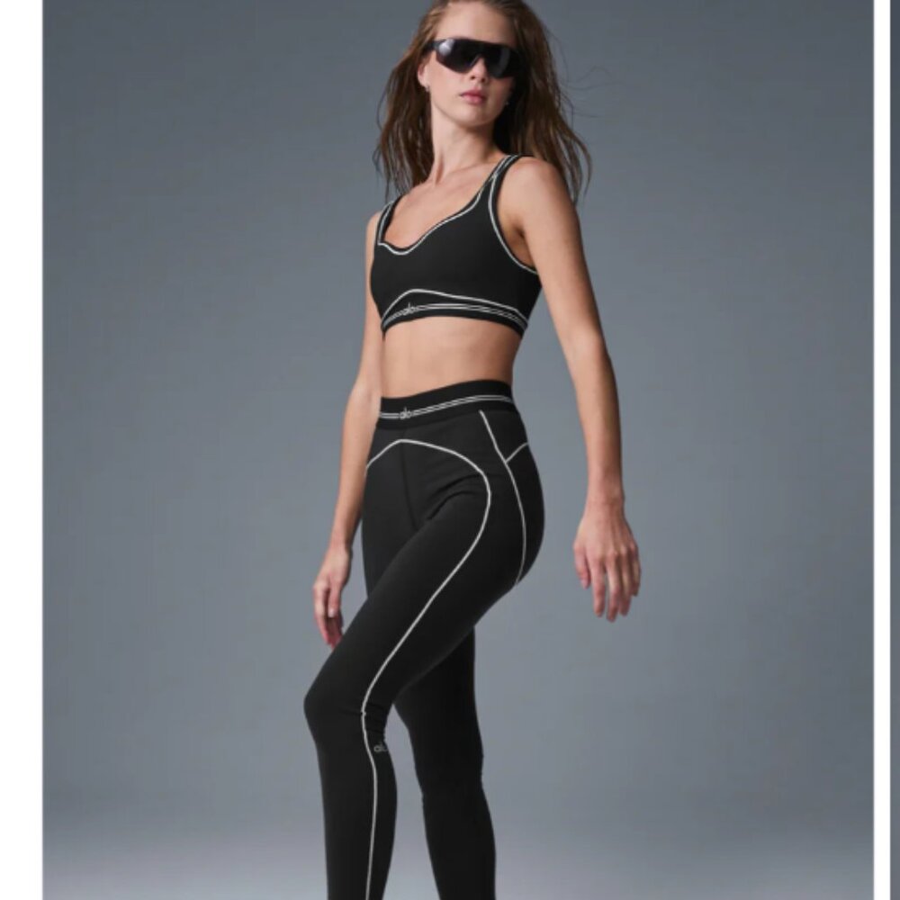 alo Airbrush Yoga Set - Highwaist Heart Throb Bra and Leggings Size Small